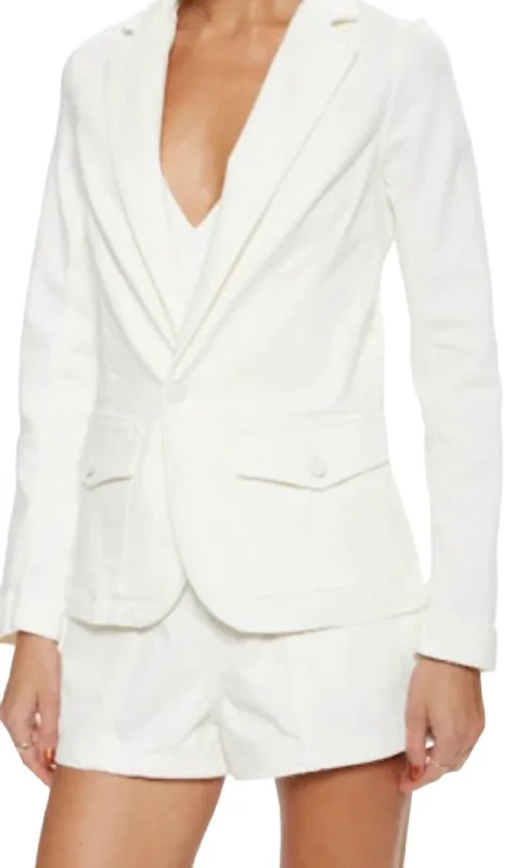 Lia Jacket In White